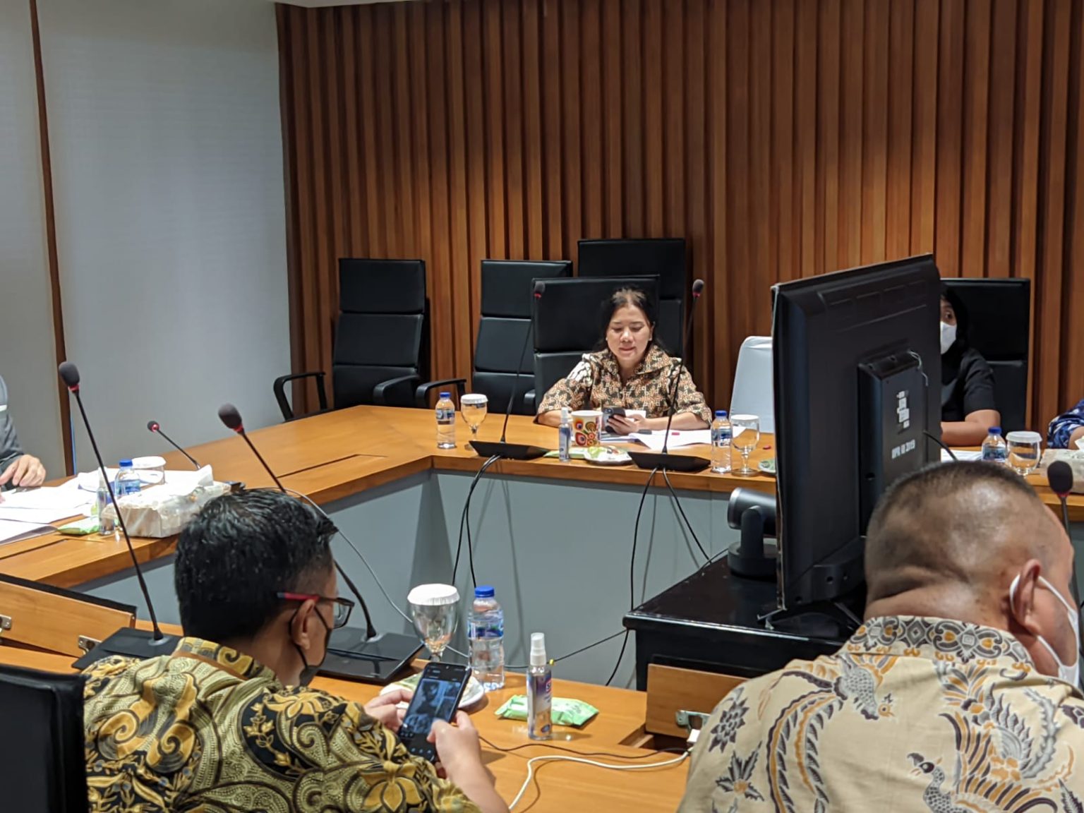 jasa rental mic conference murah jakarta