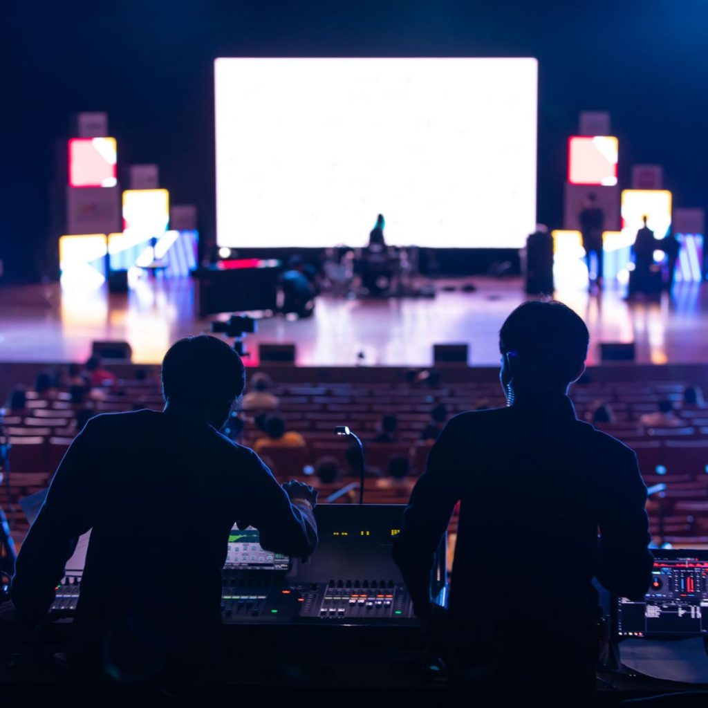 vendor penyewaan peralatan audio visual terlengkap dan murah