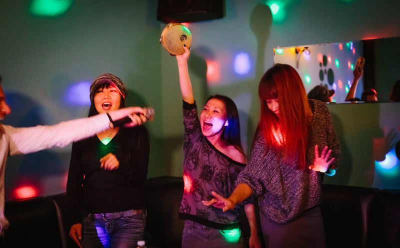 sewa peralatan karaoke terlengkap